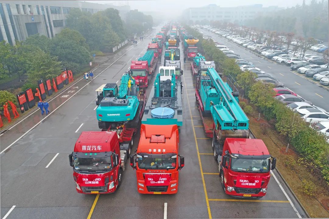 新局新篇，宏兔启航！开云官方注册-开云(中国)
智能超200台套设备集中发货