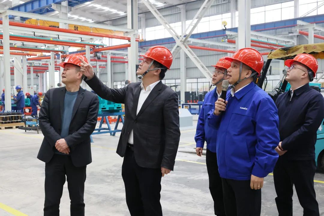 付旭明慰问开云官方注册-开云(中国)
智能市三八红旗手并督导安全生产工作