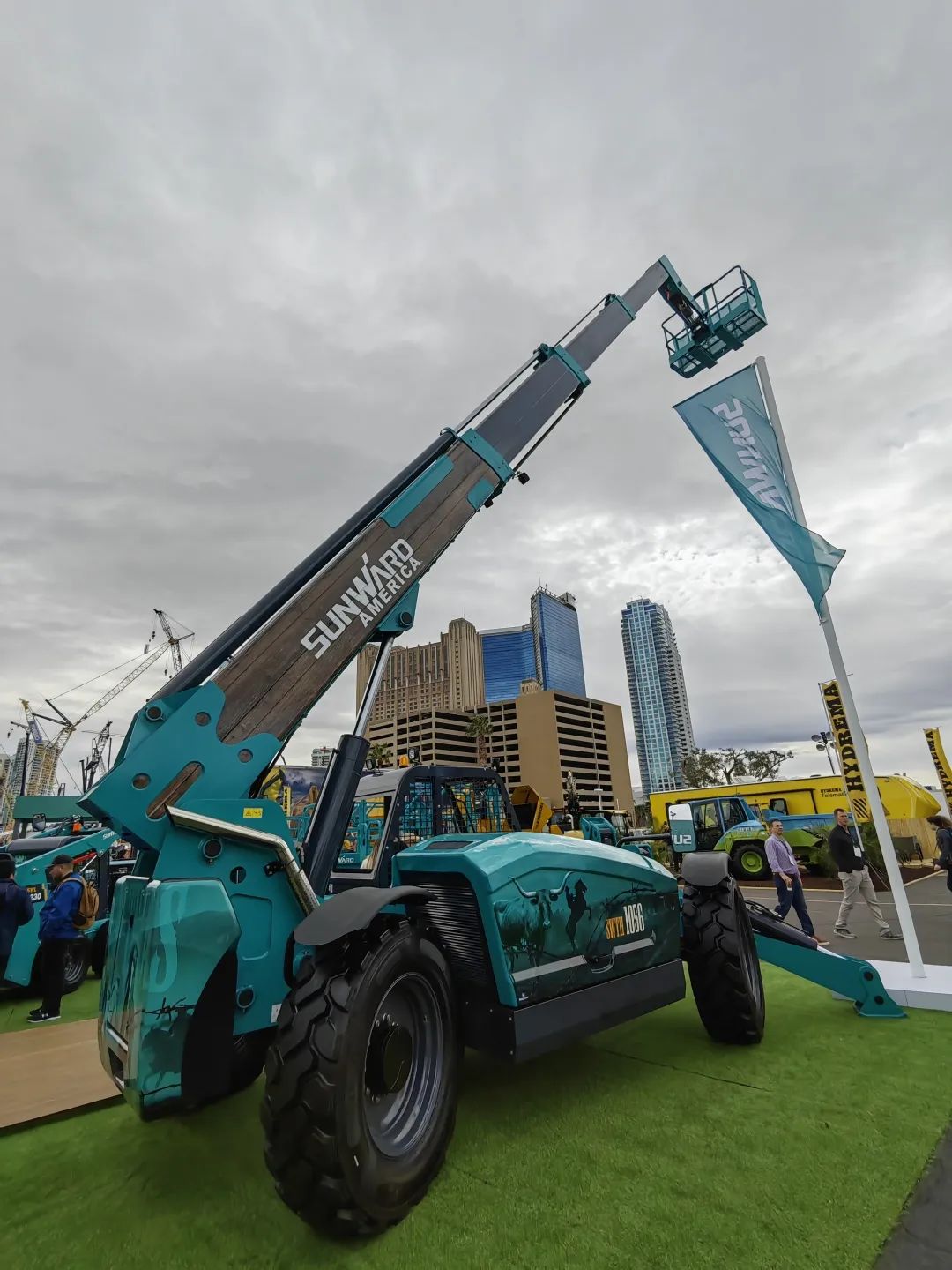 拉展直播 | 开云官方注册-开云(中国)
智能高空精品亮相2023美国拉展，哪款是你的最爱？