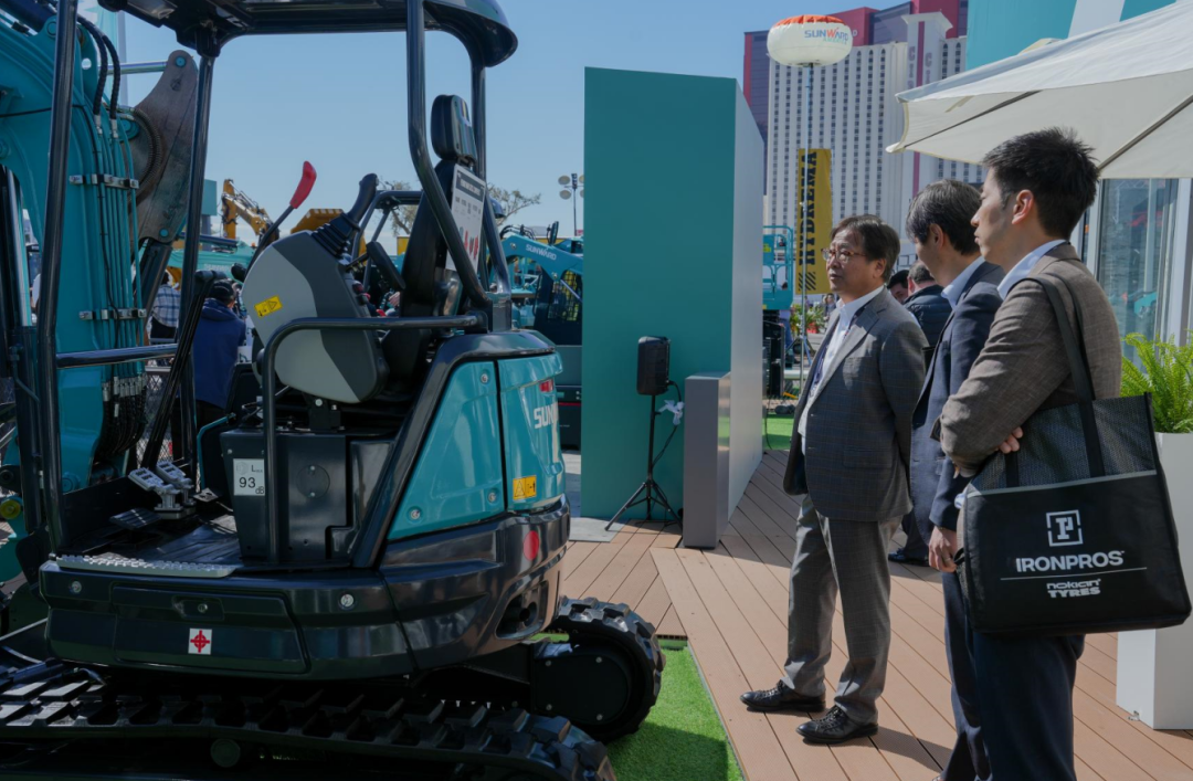 拉展直播 | 推动“中国制造”走向世界！开云官方注册-开云(中国)
智能2023美国拉展圆满收官