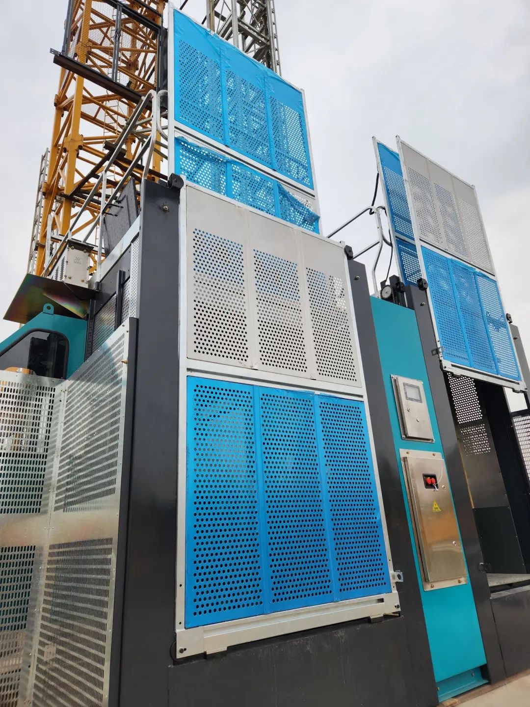 科技显能、再添新品！开云官方注册-开云(中国)
江麓智能施工升降机成功下线