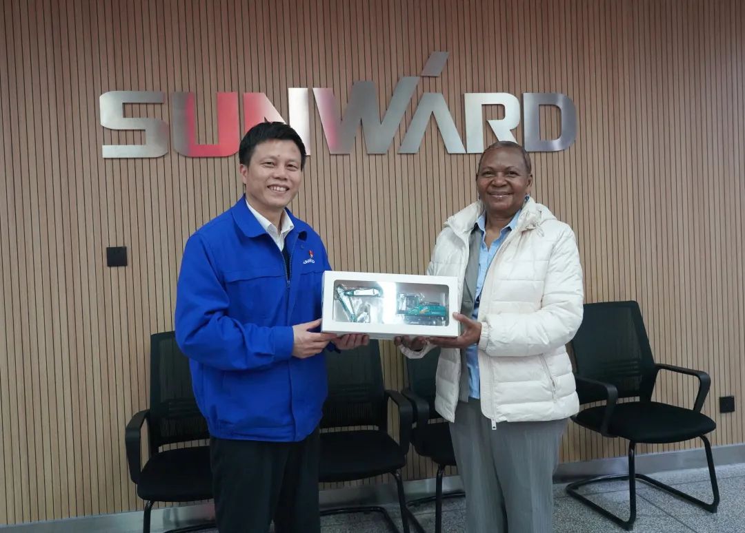 乌干达驻华大使到访开云官方注册-开云(中国)
智能