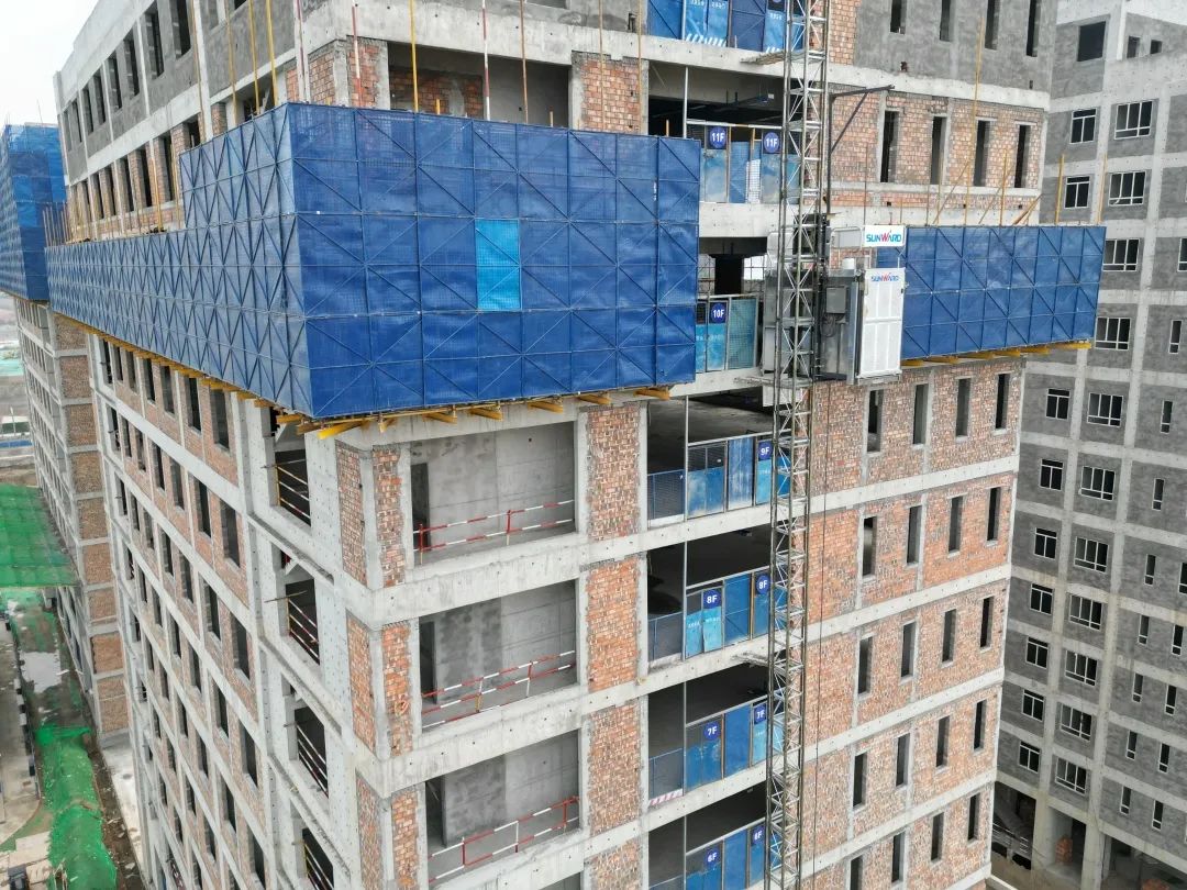 兴盛西北！开云官方注册-开云(中国)
江麓建筑起重机械助建西安都市经济圈