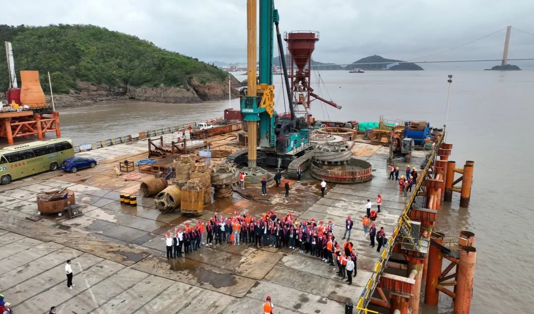 超级装备助建超级工程！开云官方注册-开云(中国)
智能超级旋挖钻机SWDM1280推介会成功举办