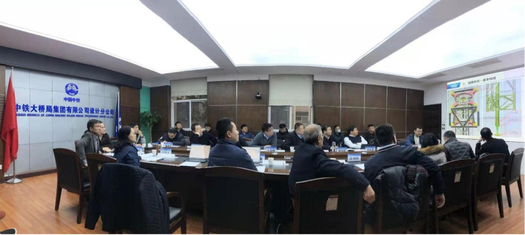 超级装备助建超级工程！开云官方注册-开云(中国)
智能超级旋挖钻机SWDM1280推介会成功举办