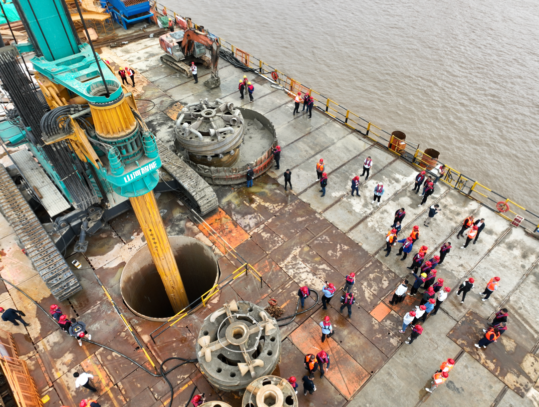 超级装备助建超级工程！开云官方注册-开云(中国)
智能超级旋挖钻机SWDM1280推介会成功举办