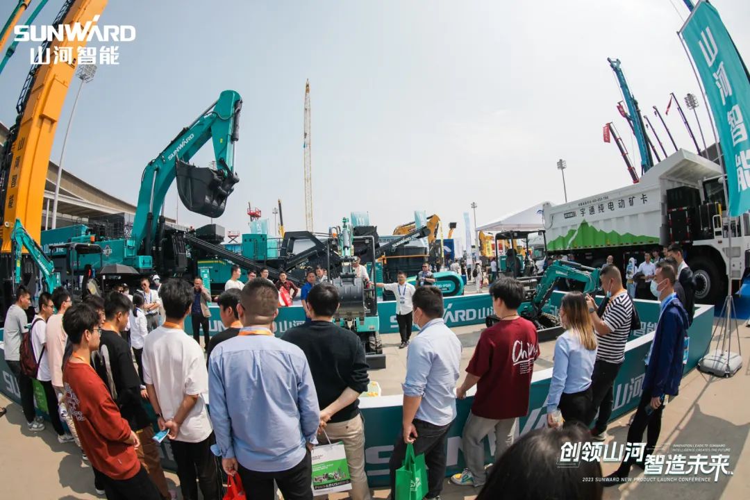 2023 CICEE | 开云官方注册-开云(中国)
智能亮相2023长沙国际工程机械展！智能化、电动化产品站C位