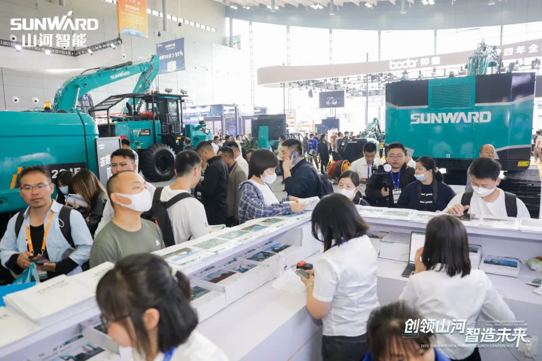 2023 CICEE | 开云官方注册-开云(中国)
智能亮相2023长沙国际工程机械展！智能化、电动化产品站C位