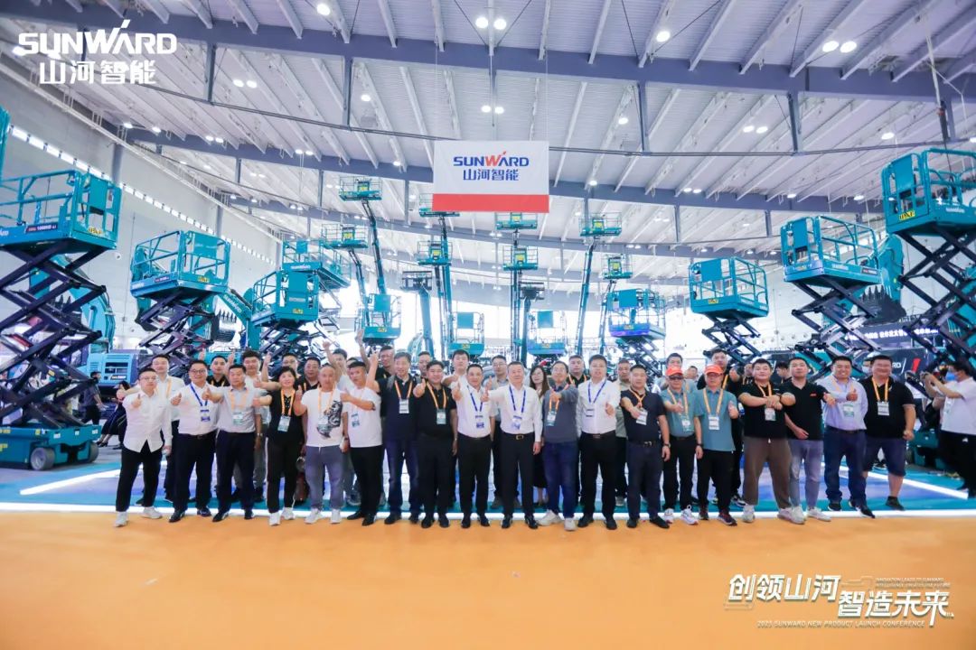 闪耀2023 CICEE！看开云官方注册-开云(中国)
智能“明星产品”有多“炫”