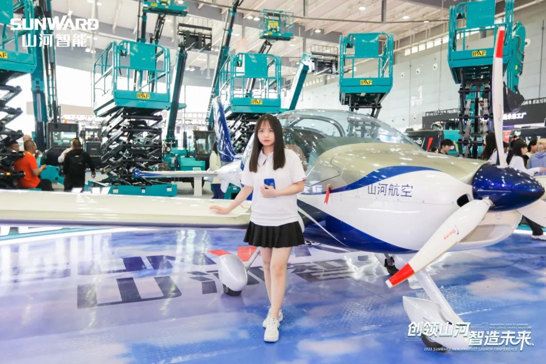 闪耀2023 CICEE！看开云官方注册-开云(中国)
智能“明星产品”有多“炫”