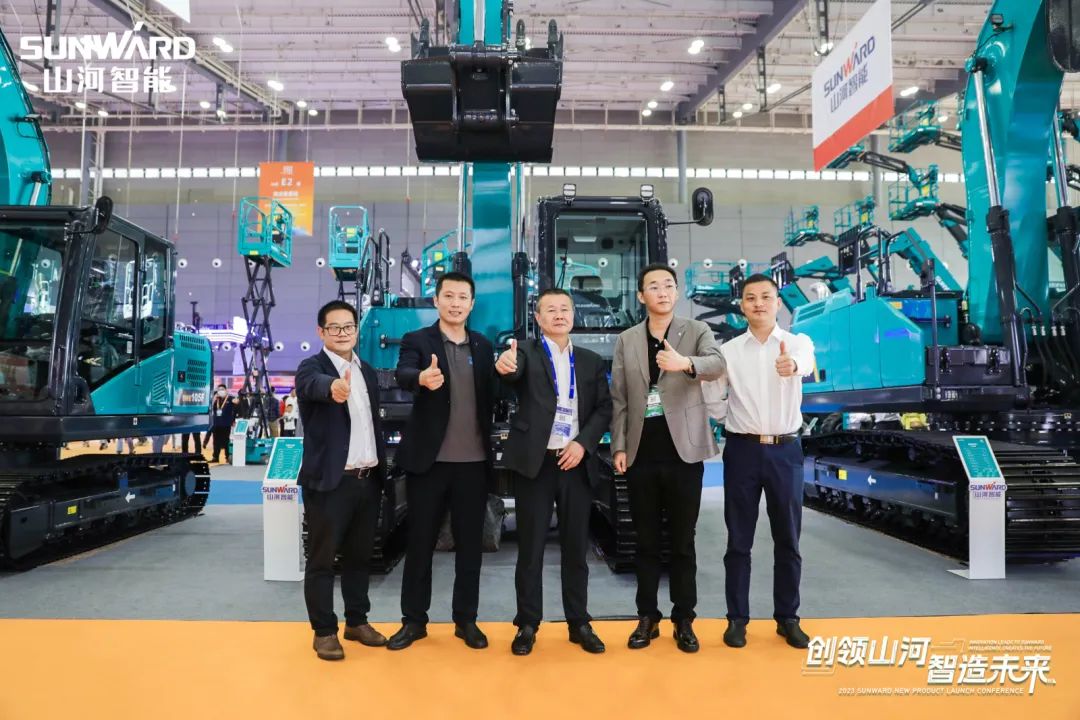 2023 CICEE | 全球工程机械盛会完美落幕！开云官方注册-开云(中国)
智能交出闪亮答卷