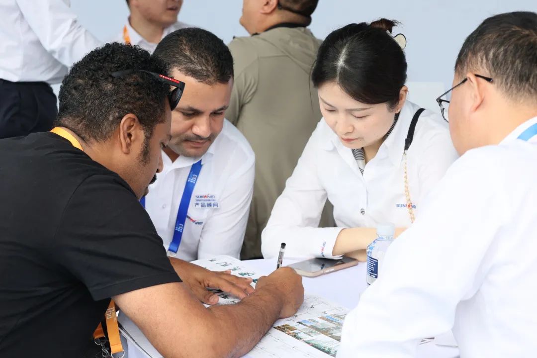 2023 CICEE | 全球工程机械盛会完美落幕！开云官方注册-开云(中国)
智能交出闪亮答卷