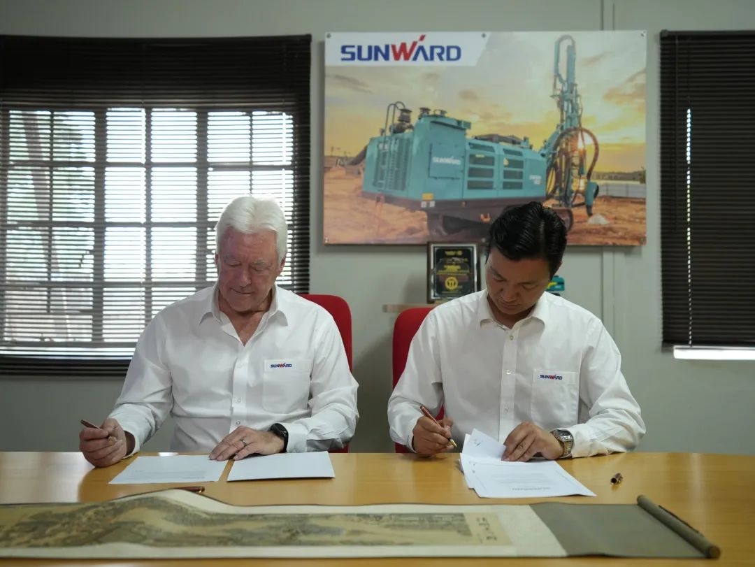 登陆南非，开云官方注册-开云(中国)
智能新型凿岩利器交付客户