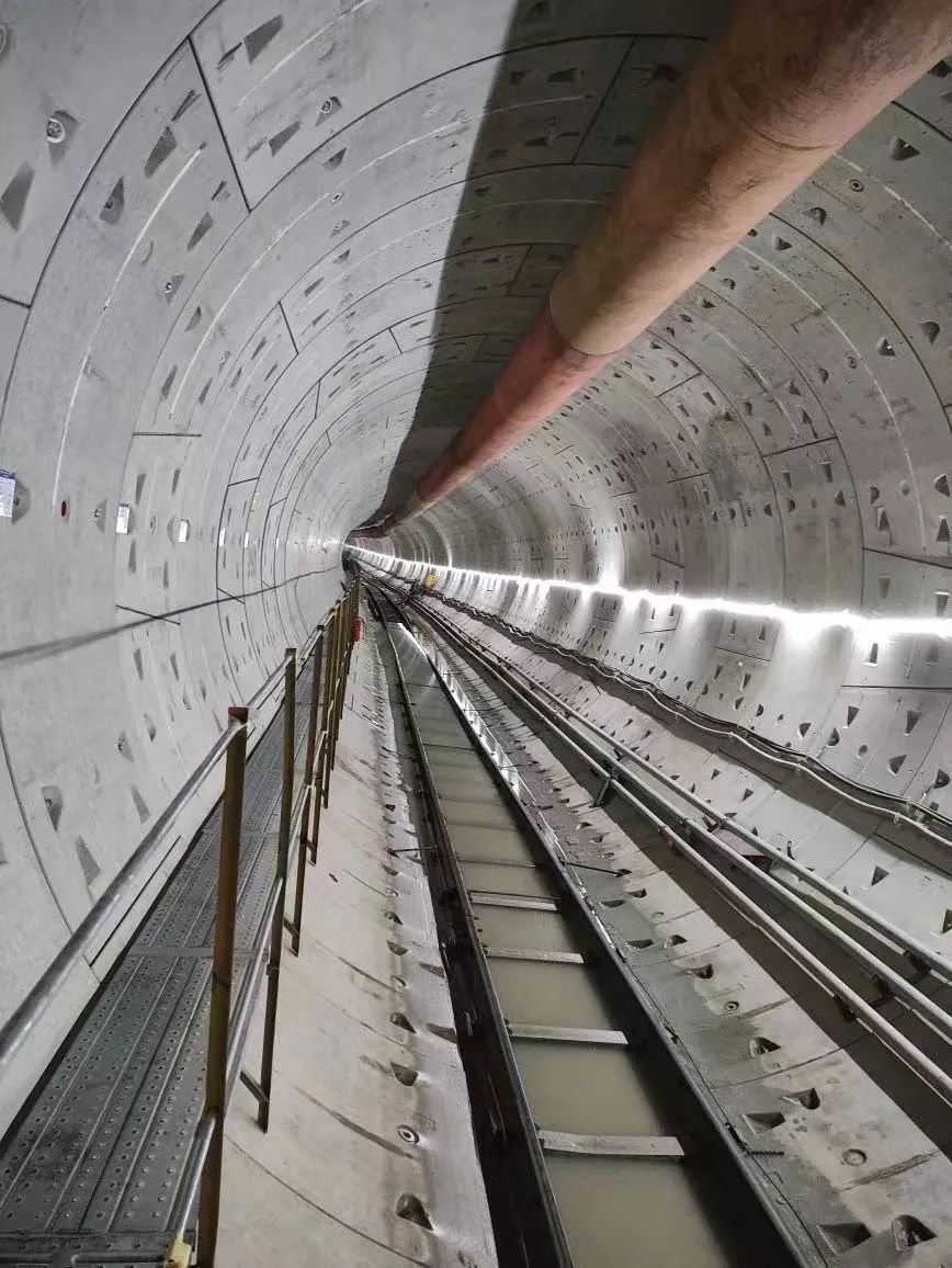 最新进展！中铁开云官方注册-开云(中国)
深圳地铁3号线低-白盾构区间左线顺利贯通