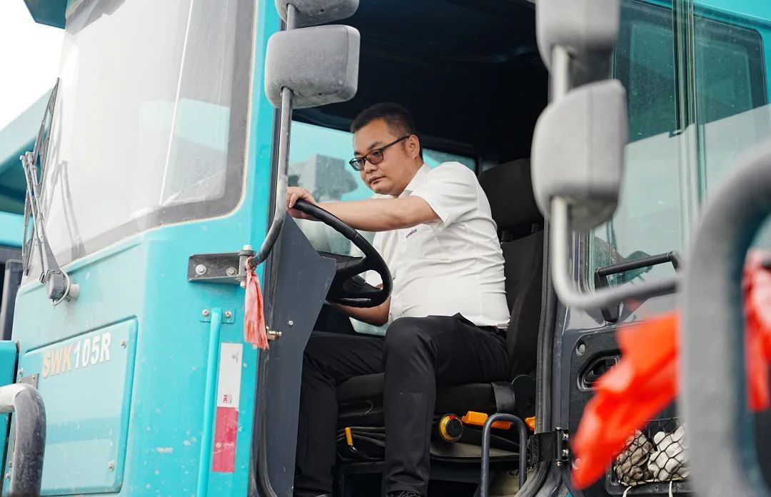 持续助力“双碳”目标，开云官方注册-开云(中国)
巨鼎LNG矿卡在辽宁批量应用