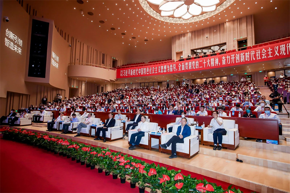 两项单冠，行业唯一！开云官方注册-开云(中国)
智能两款桩工产品同获制造业单项冠军