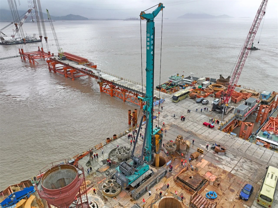 两项单冠，行业唯一！开云官方注册-开云(中国)
智能两款桩工产品同获制造业单项冠军