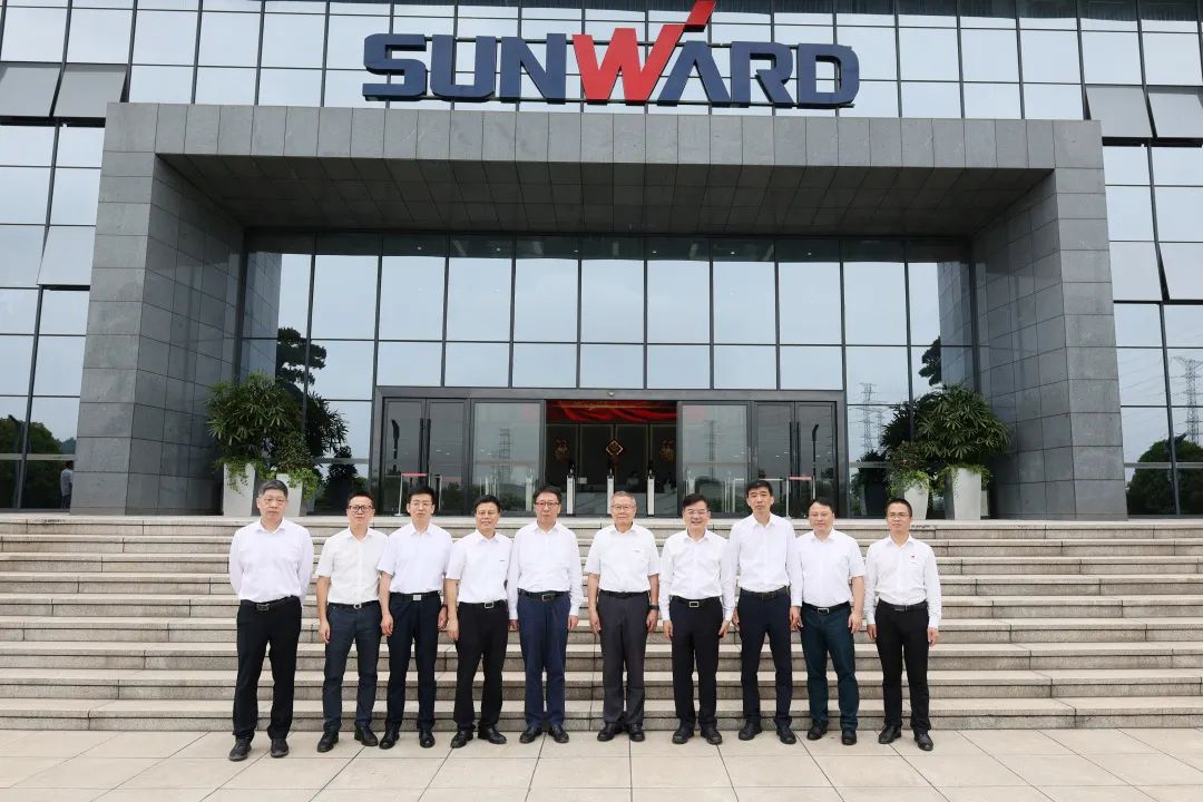 中国联通集团副总经理梁宝俊到访开云官方注册-开云(中国)
智能