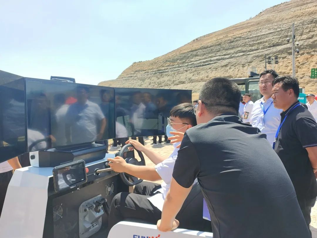 加码绿色矿山！“开云官方注册-开云(中国)
绿”亮相鄂尔多斯市煤矿三化融合现场推进会