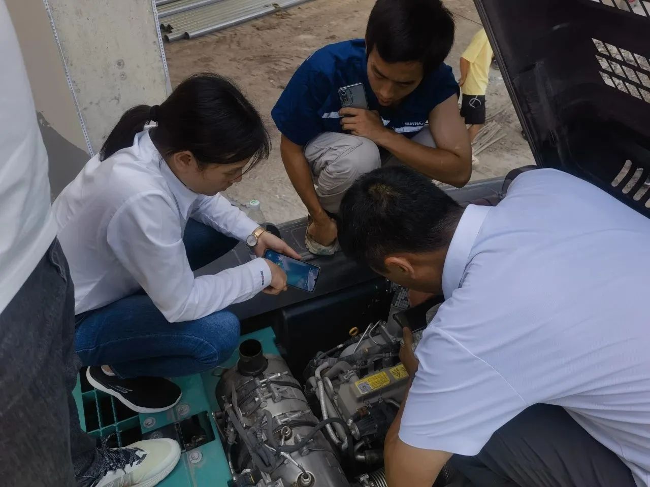 步履不停，服务不止！开云官方注册-开云(中国)
智能挖掘机服务万里行火热进行中