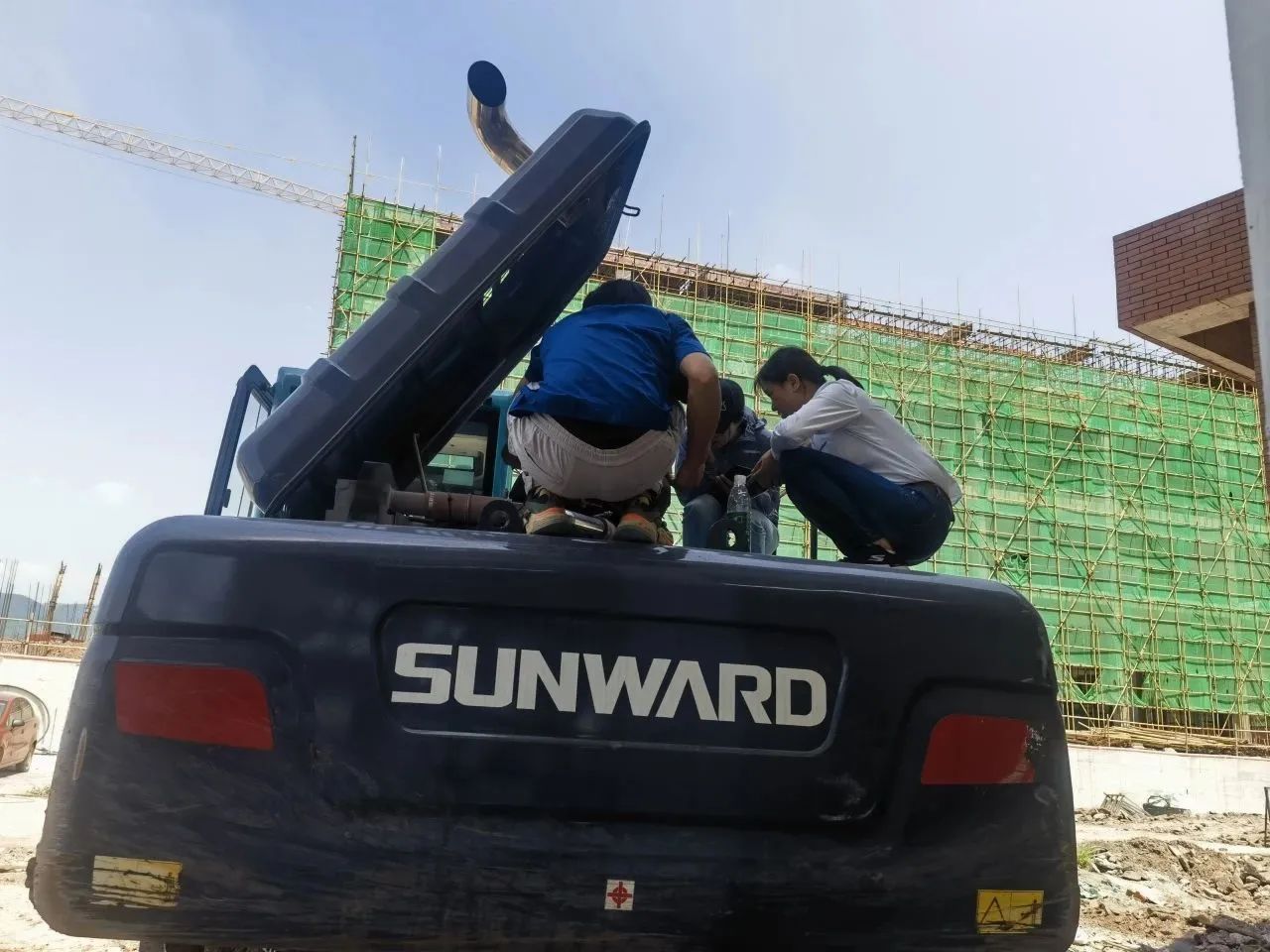 步履不停，服务不止！开云官方注册-开云(中国)
智能挖掘机服务万里行火热进行中