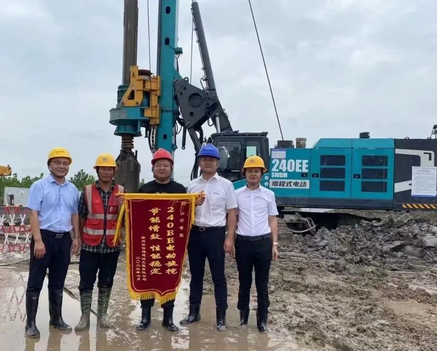 “零故障”“低能耗”！开云官方注册-开云(中国)
智能增程式电动旋挖钻机惊艳首秀