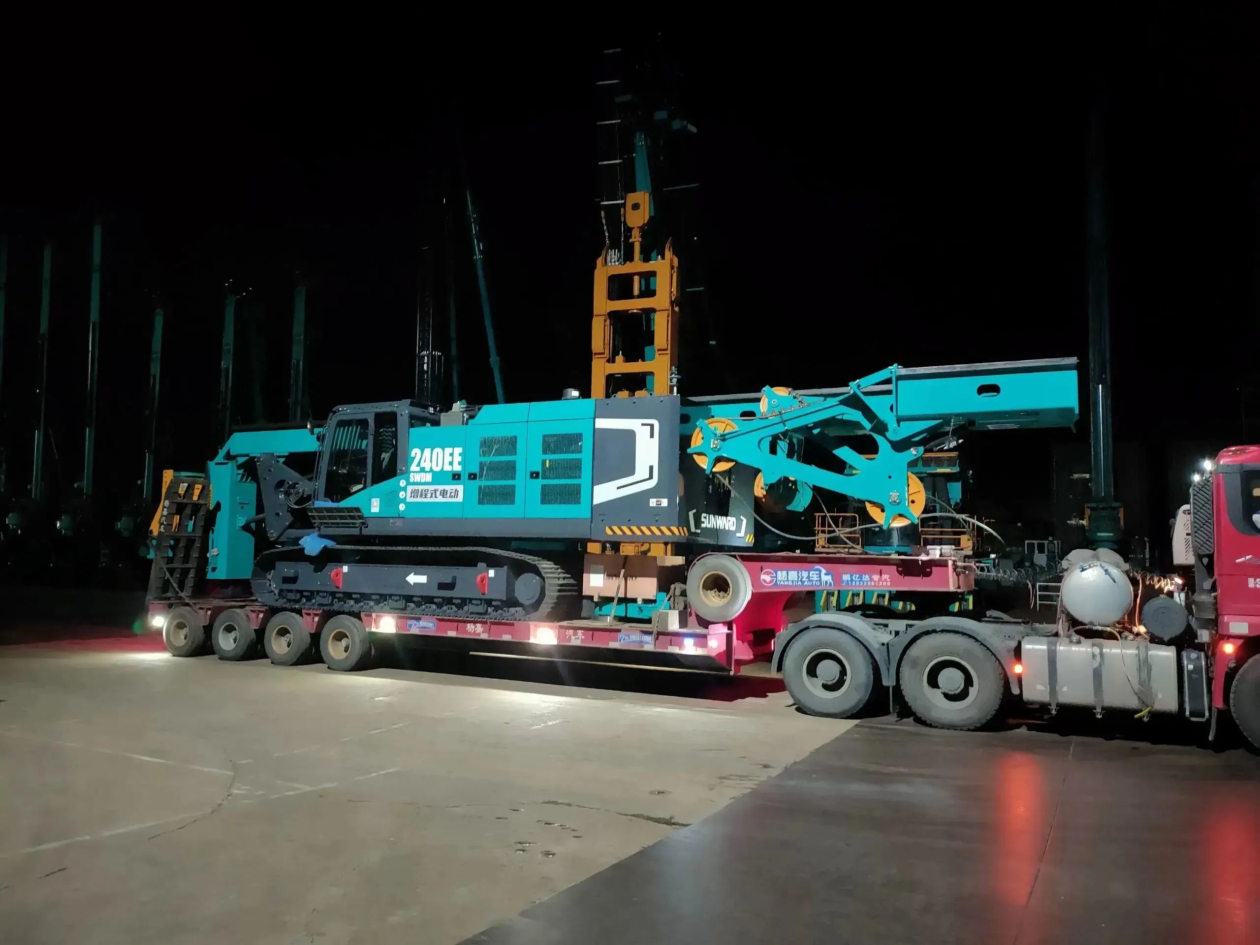 “零故障”“低能耗”！开云官方注册-开云(中国)
智能增程式电动旋挖钻机惊艳首秀