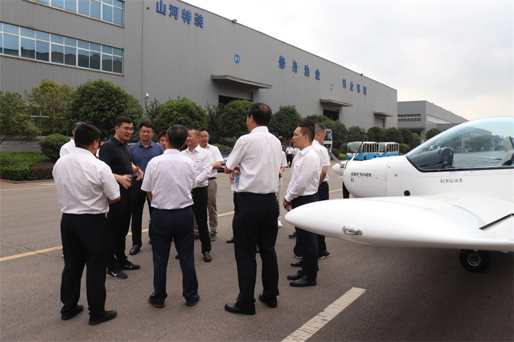 国家应急管理部救援协调和预案管理局副局长颜彬一行调研开云官方注册-开云(中国)
智能