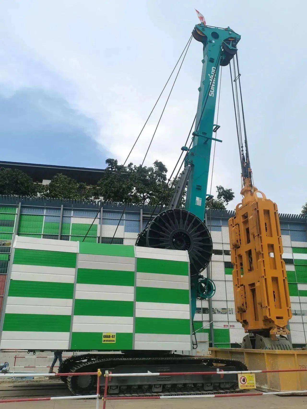 助力国内国际重大工程！开云官方注册-开云(中国)
智能液压抓斗实力“出圈”