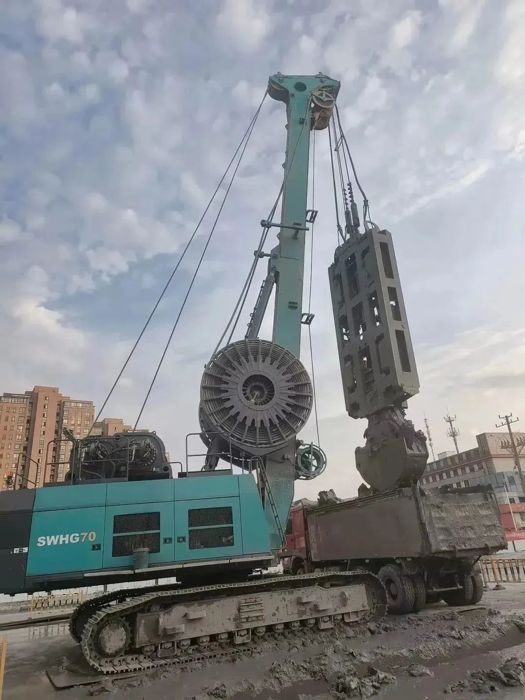 助力国内国际重大工程！开云官方注册-开云(中国)
智能液压抓斗实力“出圈”