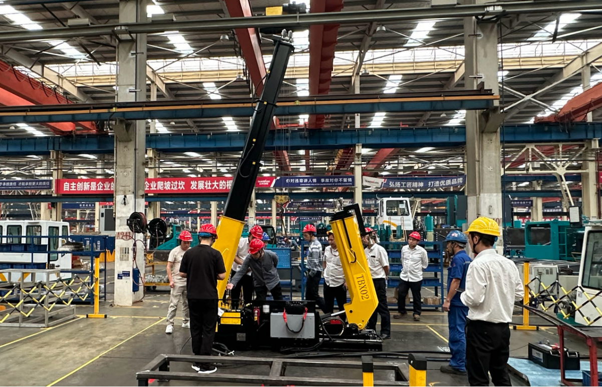 开云官方注册-开云(中国)
智能首套抬拨线作业装置通过国家铁路系统准入鉴定