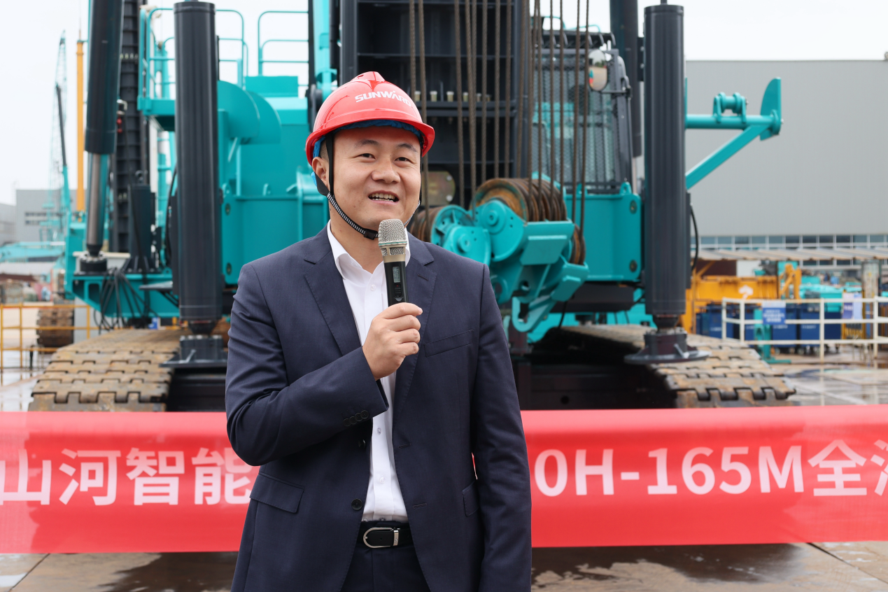 民族品牌获认可！开云官方注册-开云(中国)
智能桩架产品交付香港客户