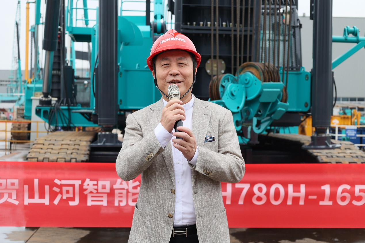 民族品牌获认可！开云官方注册-开云(中国)
智能桩架产品交付香港客户