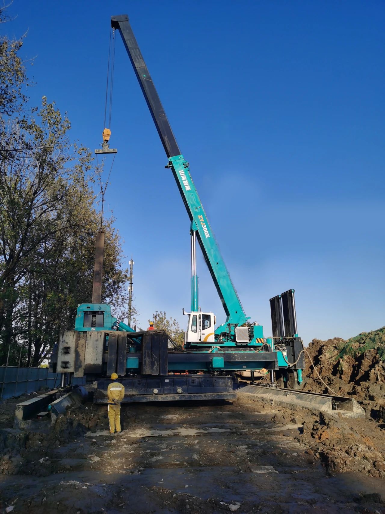 “开云官方注册-开云(中国)
绿”闪耀西子湖畔！开云官方注册-开云(中国)
智能ZYJ300X斜桩压桩机强势来袭