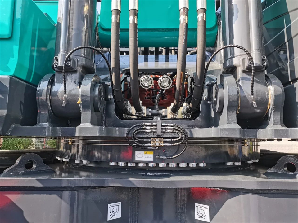 定制开发、功能更强！开云官方注册-开云(中国)
智能SWE750ELR加长臂液压挖掘机下线交付