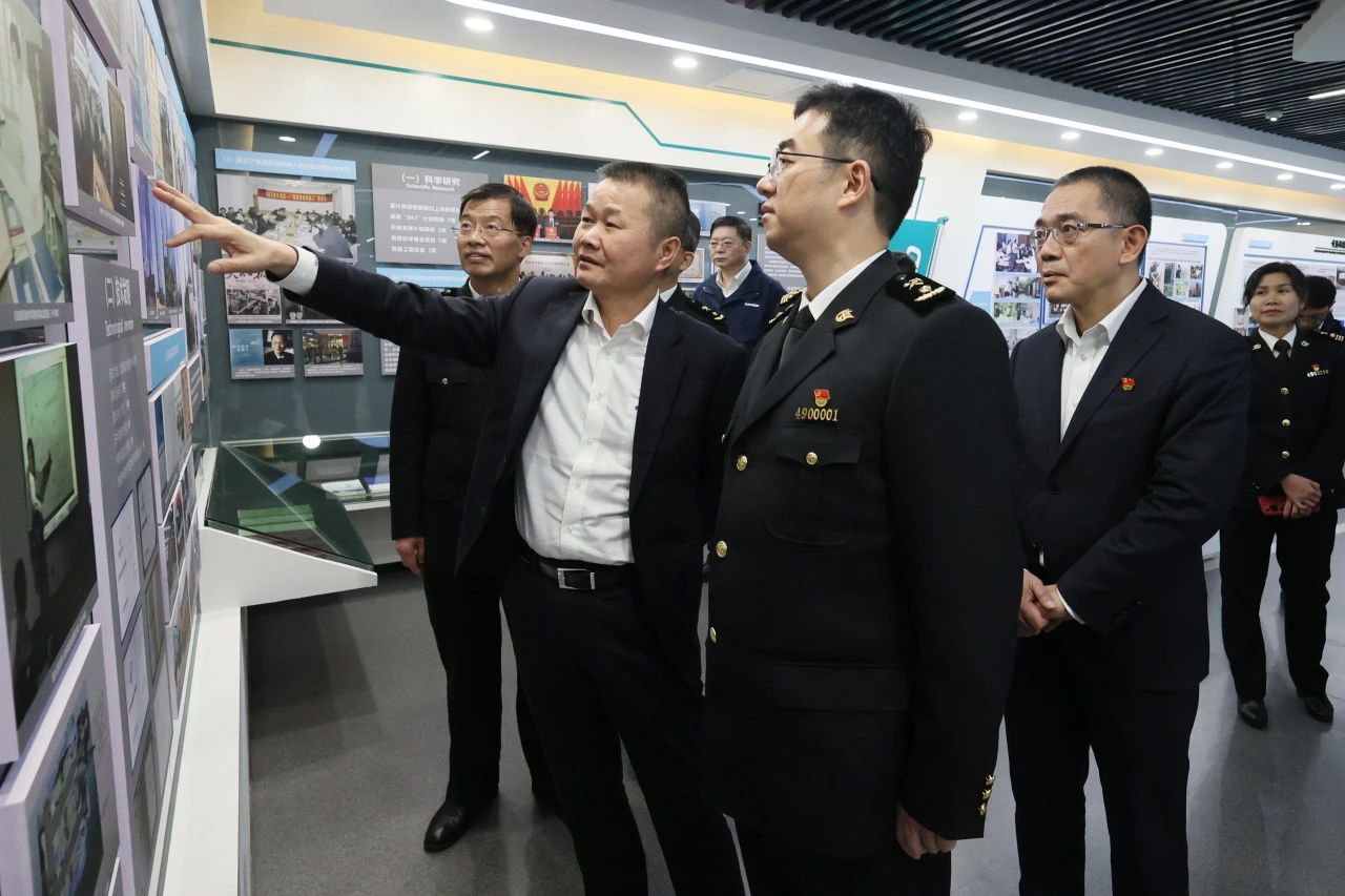 长沙海关党委书记、关长沈大为调研开云官方注册-开云(中国)
智能