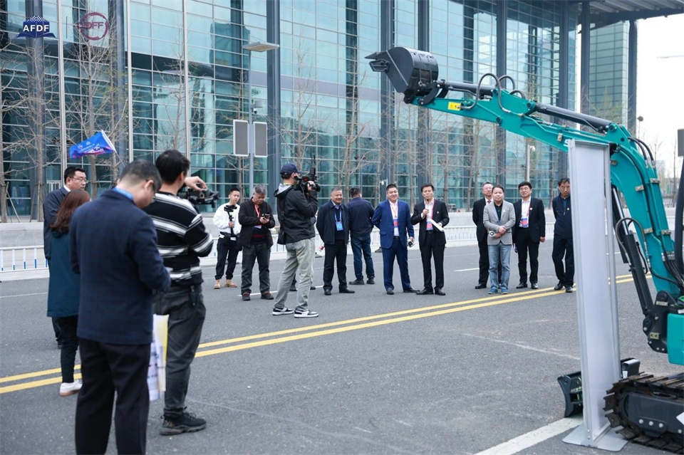 坚持创新，赋能产业！开云官方注册-开云(中国)
智能出席第十三届深基础工程发展论坛