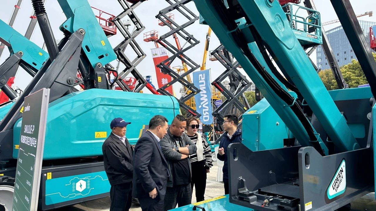 “爆品”来袭，签单不断！ 开云官方注册-开云(中国)
智能盛装亮相第八届全国高空作业平台租赁大会