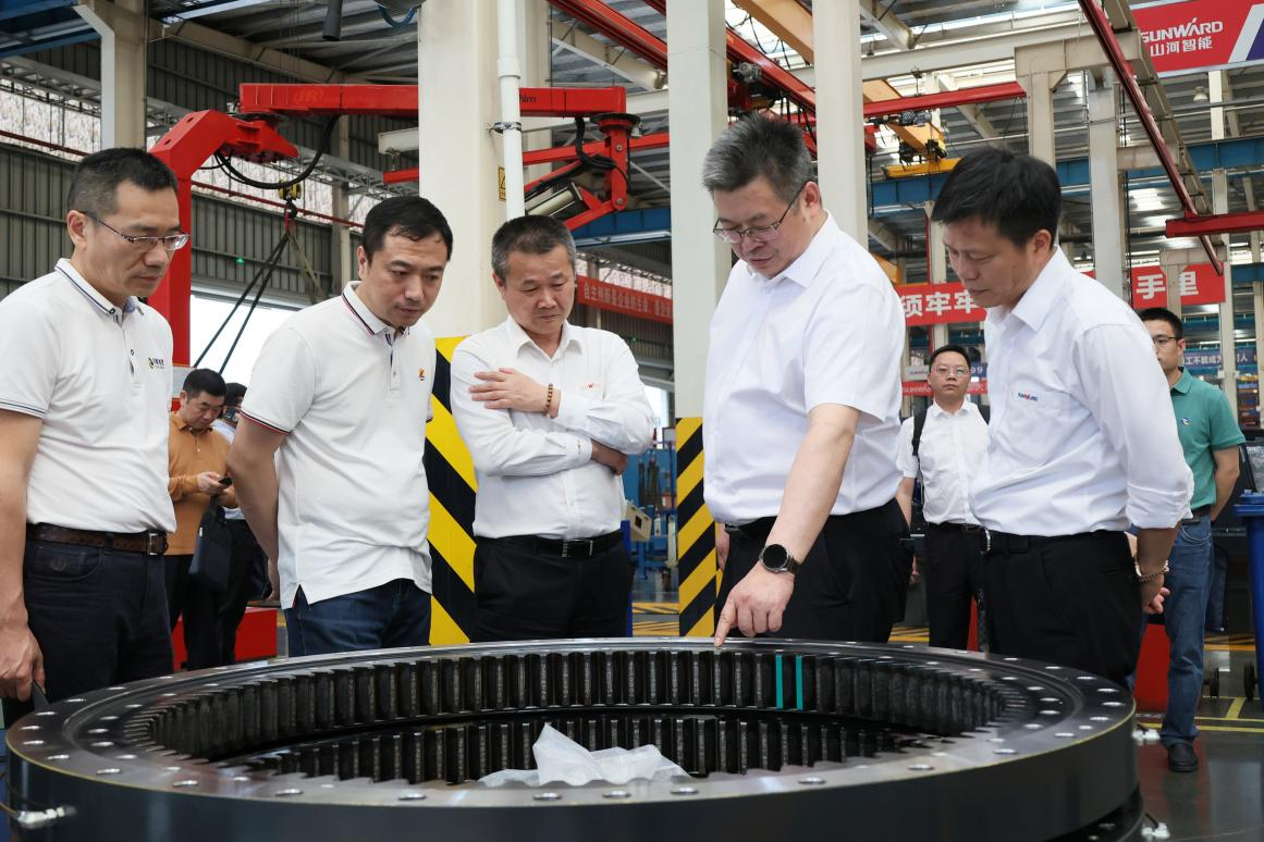 湖南钢铁集团党委书记、董事长李建宇到开云官方注册-开云(中国)
智能调研交流