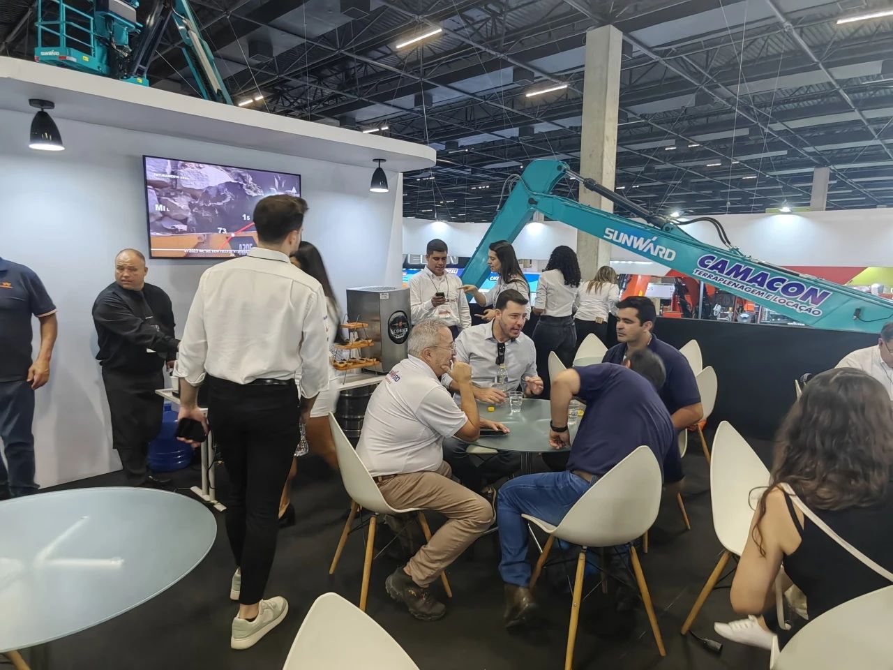 展出设备销售一空！开云官方注册-开云(中国)
智能亮相2024巴西矿业展览会！