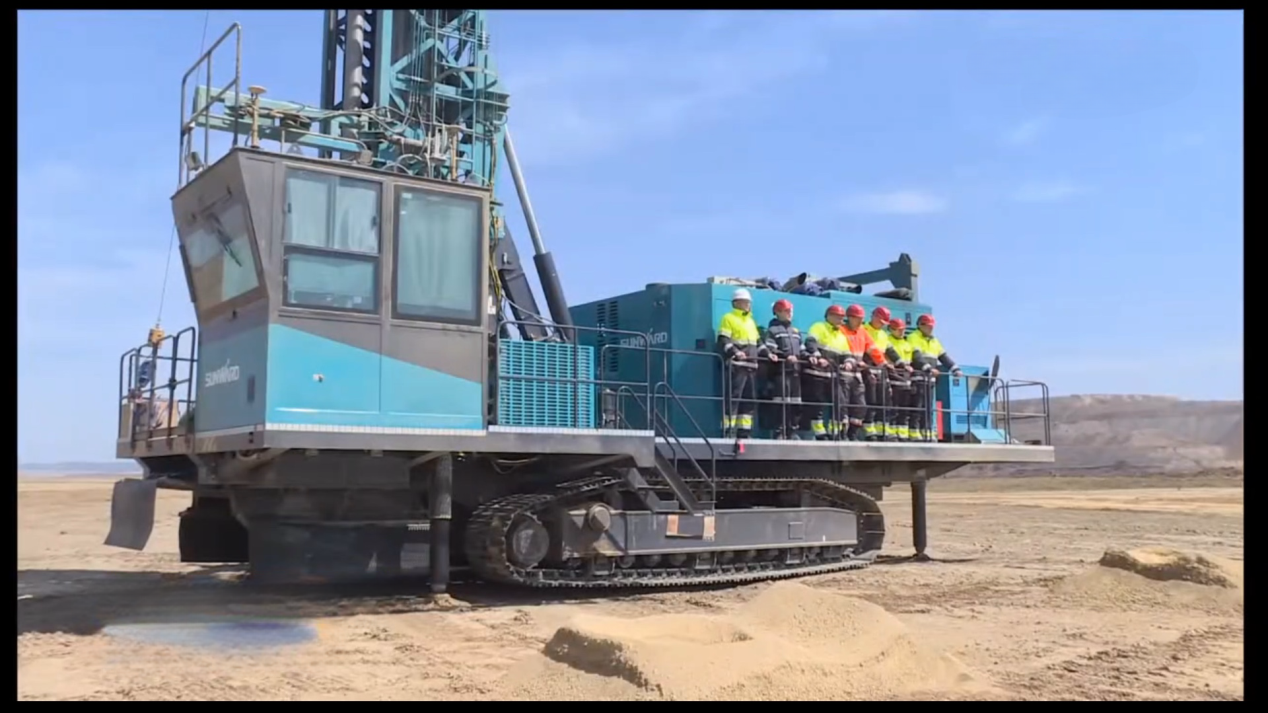 月钻进31518米，开云官方注册-开云(中国)
智能牙轮钻机施工效率创历史新高