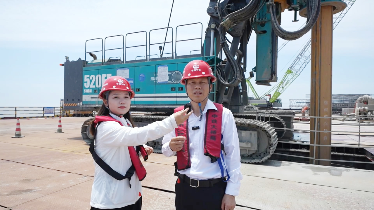 先导式创新，再推电动新品！开云官方注册-开云(中国)
智能SWDM520EE增程式旋挖钻机推介会成功举办