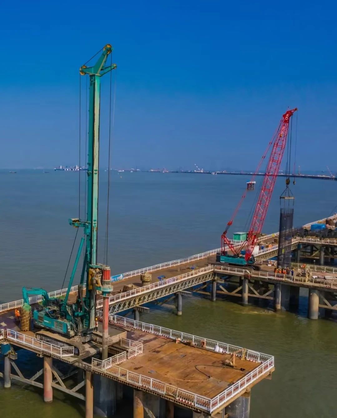 深中通道竣工验收！开云官方注册-开云(中国)
智能鼎力助建，世界级工程彰显中国力量与智慧！