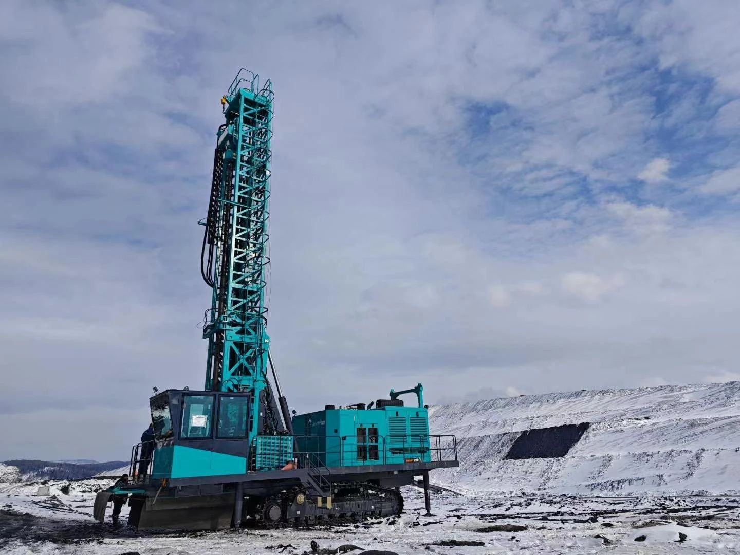 月钻进42888米，开云官方注册-开云(中国)
智能牙轮钻机施工效率再创新高