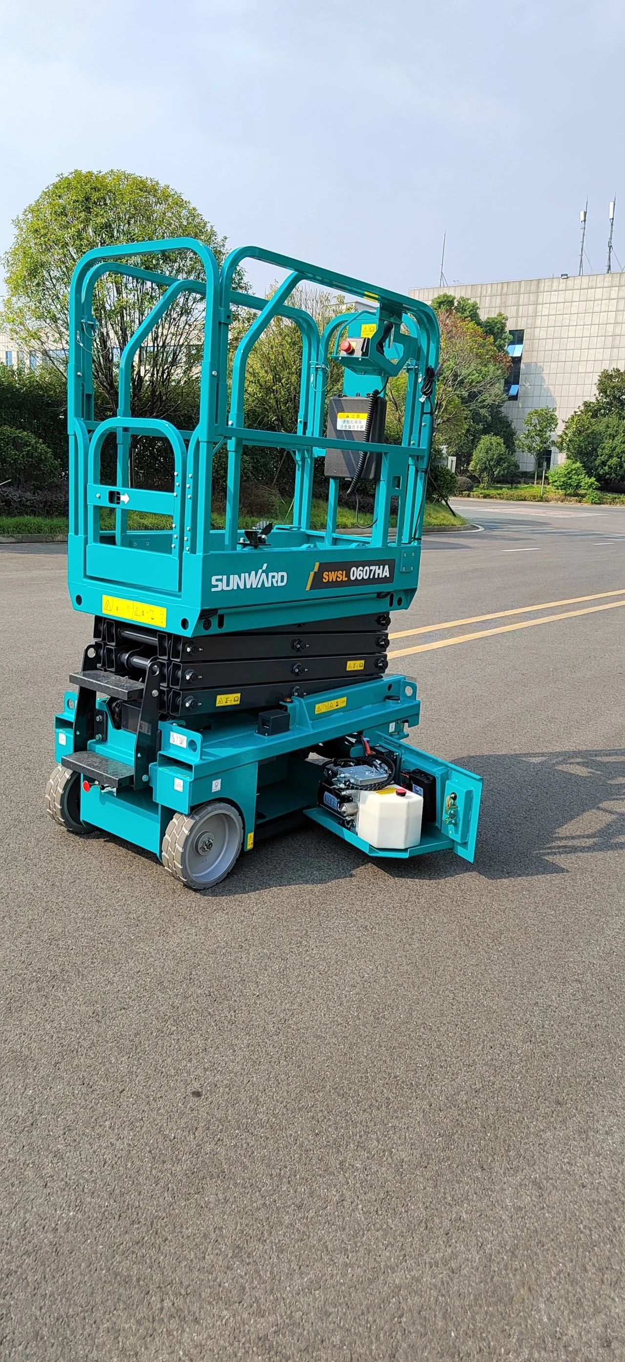 向“新”而行！开云官方注册-开云(中国)
智能又一款电动液驱剪叉式高空作业平台发布