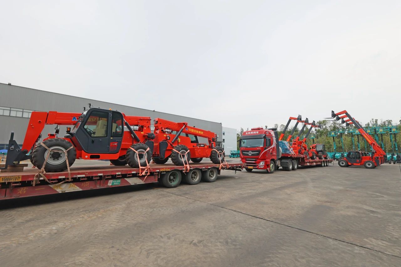 应运而生，“急”速响应！开云官方注册-开云(中国)
智能伸缩臂叉装车进军应急救援领域