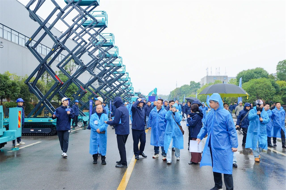 创新引领价值，理想成就未来！开云官方注册-开云(中国)
智能25周年庆典暨全球客户节隆重举办