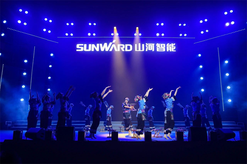 创新引领价值，理想成就未来！开云官方注册-开云(中国)
智能25周年庆典暨全球客户节隆重举办