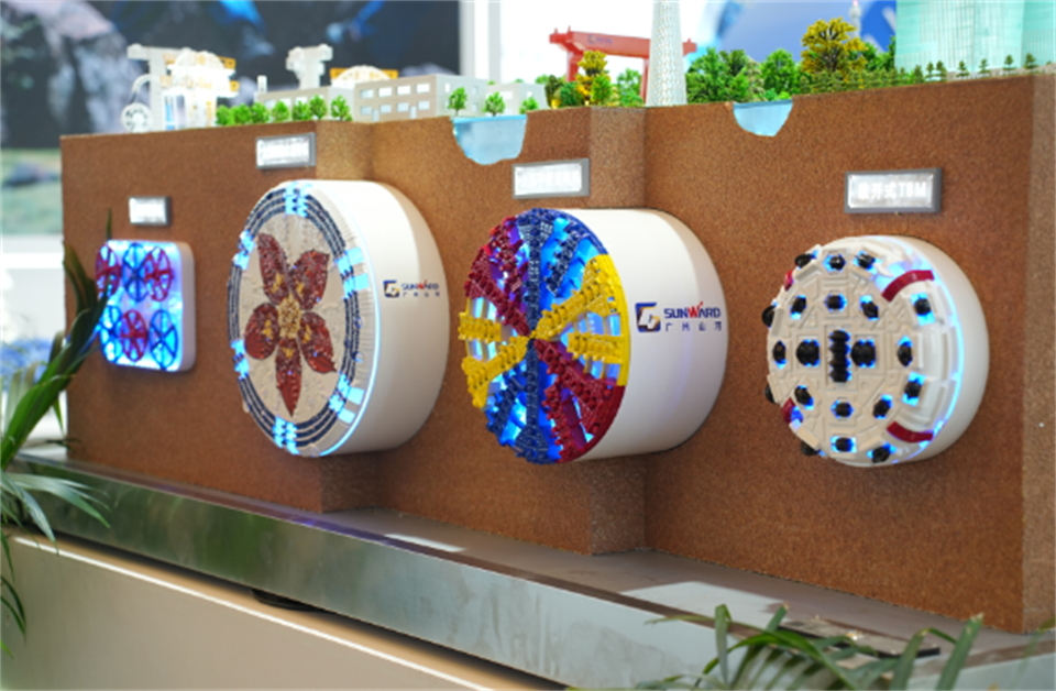 智造空间，价值共生！广州开云官方注册-开云(中国)
精彩亮相2024上海宝马展