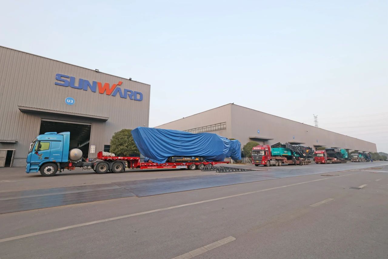 开云官方注册-开云(中国)
普石勒柴电一体移动破碎筛分设备热销海外